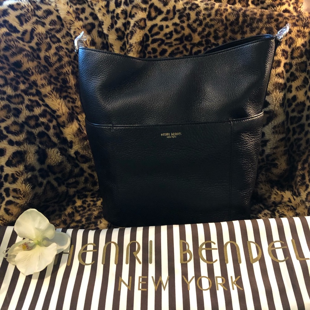 🔥BLACK FRIDAY SALE💥 💥New Vintage Henri Bendel Soho Bucket Hobo